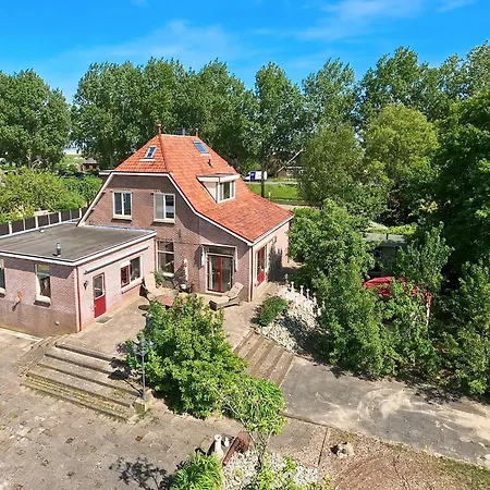 Vakantiehuis Characteristic With Wellness, Cleaning Included
