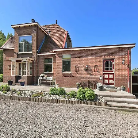 Characteristic With Wellness, Cleaning Included Vakantiehuis *