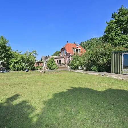 Characteristic With Wellness, Cleaning Included Vakantiehuis Lijnden