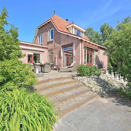 Characteristic With Wellness, Cleaning Included Lijnden