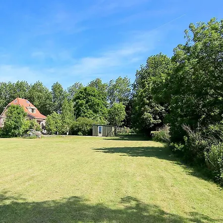 Characteristic With Wellness, Cleaning Included * Lijnden